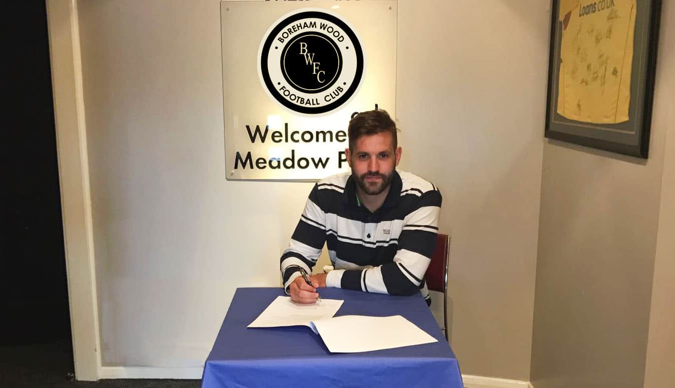 EXPERIENCED DEFENDER JOINS WOOD ARMY