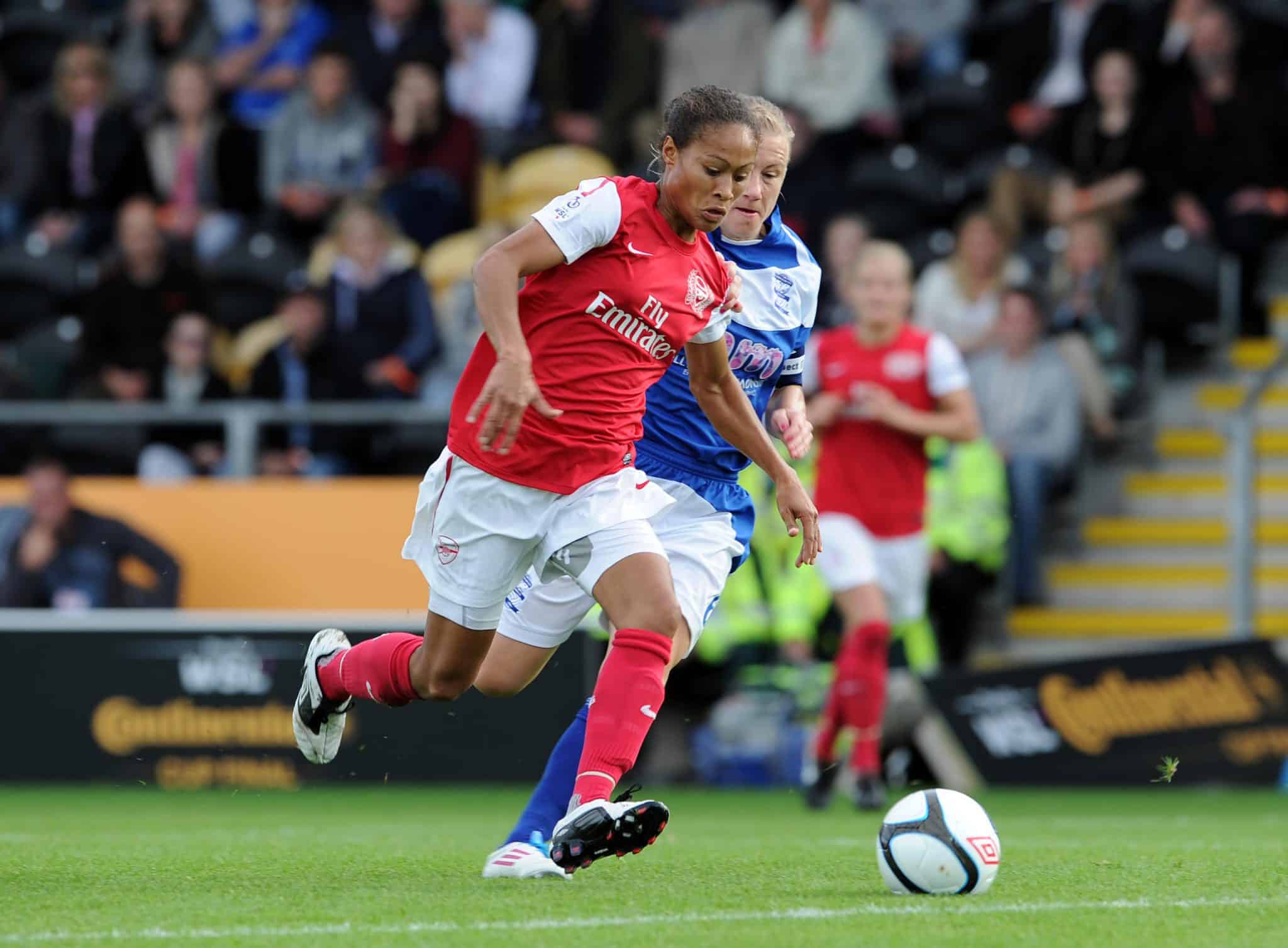 Arsenal Ladies gunning for Super League title!