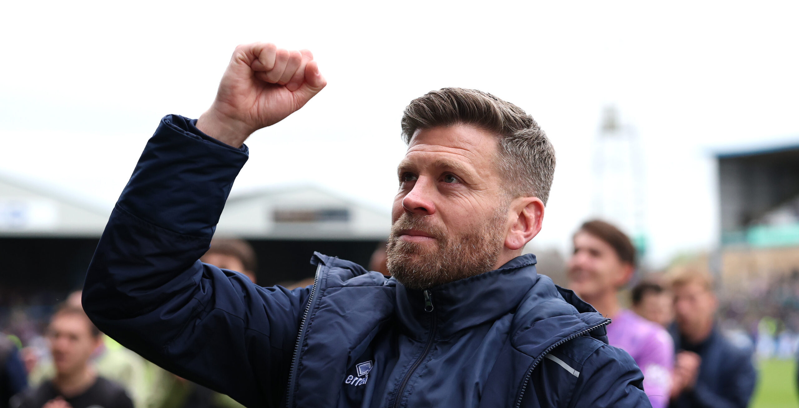 Three more years: Luke Garrard extends!