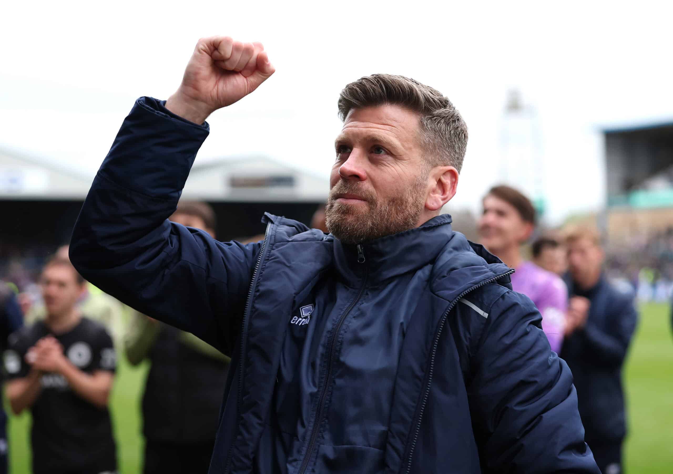 Three more years: Luke Garrard extends!